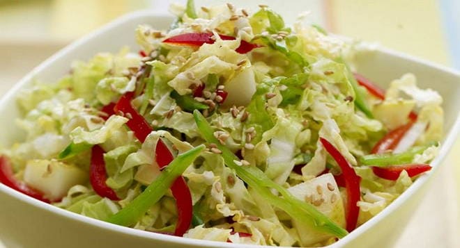 Салат из пекинской капусты