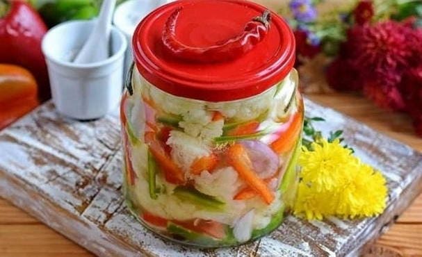 Салат из цветной капусты на зиму